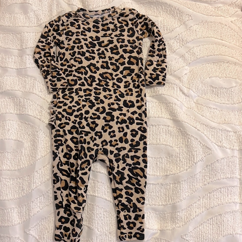 Posh peanut Lana leopard romper 9-12 month